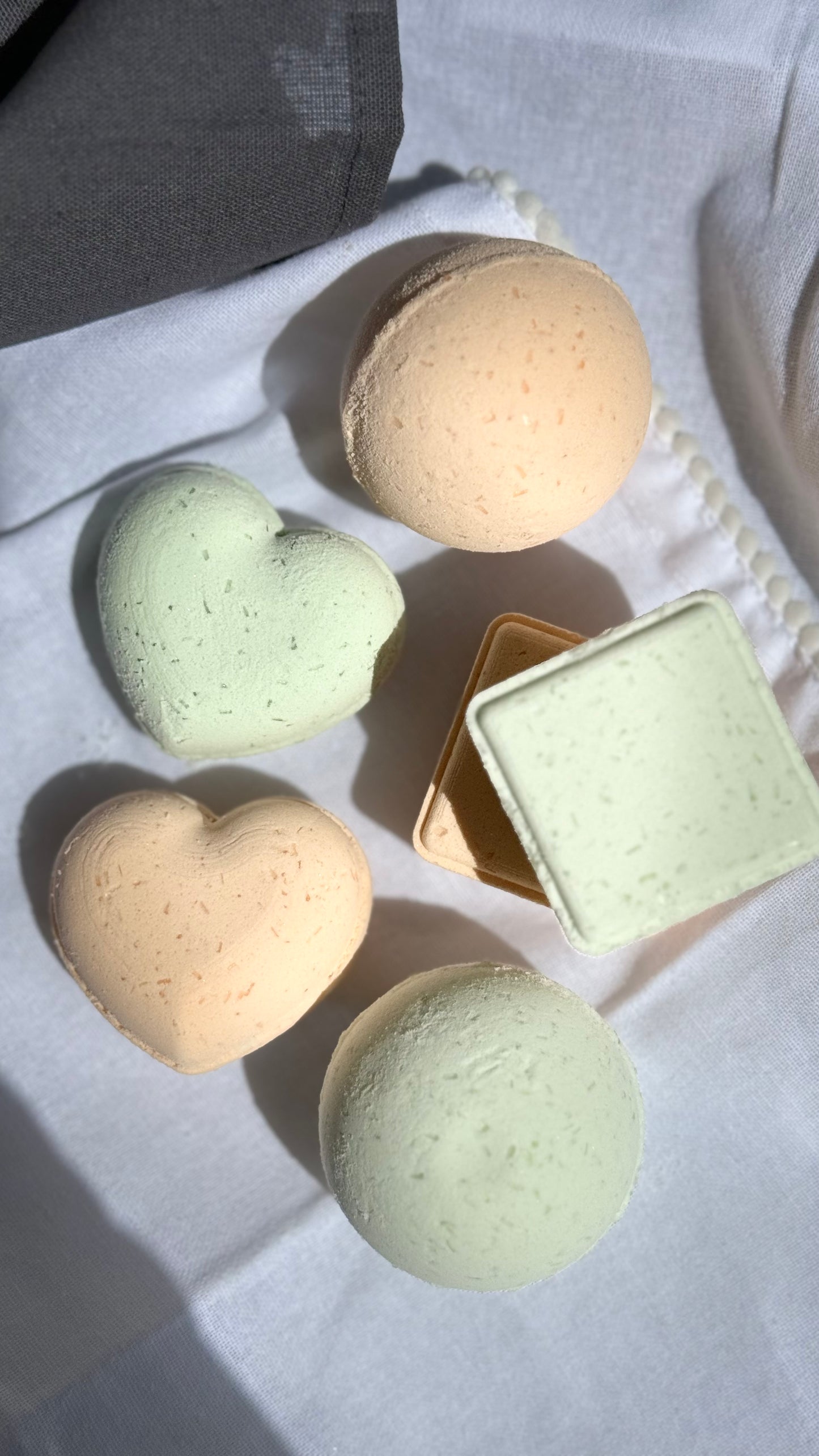 Bath bomb “HEART” Chakra’s collection