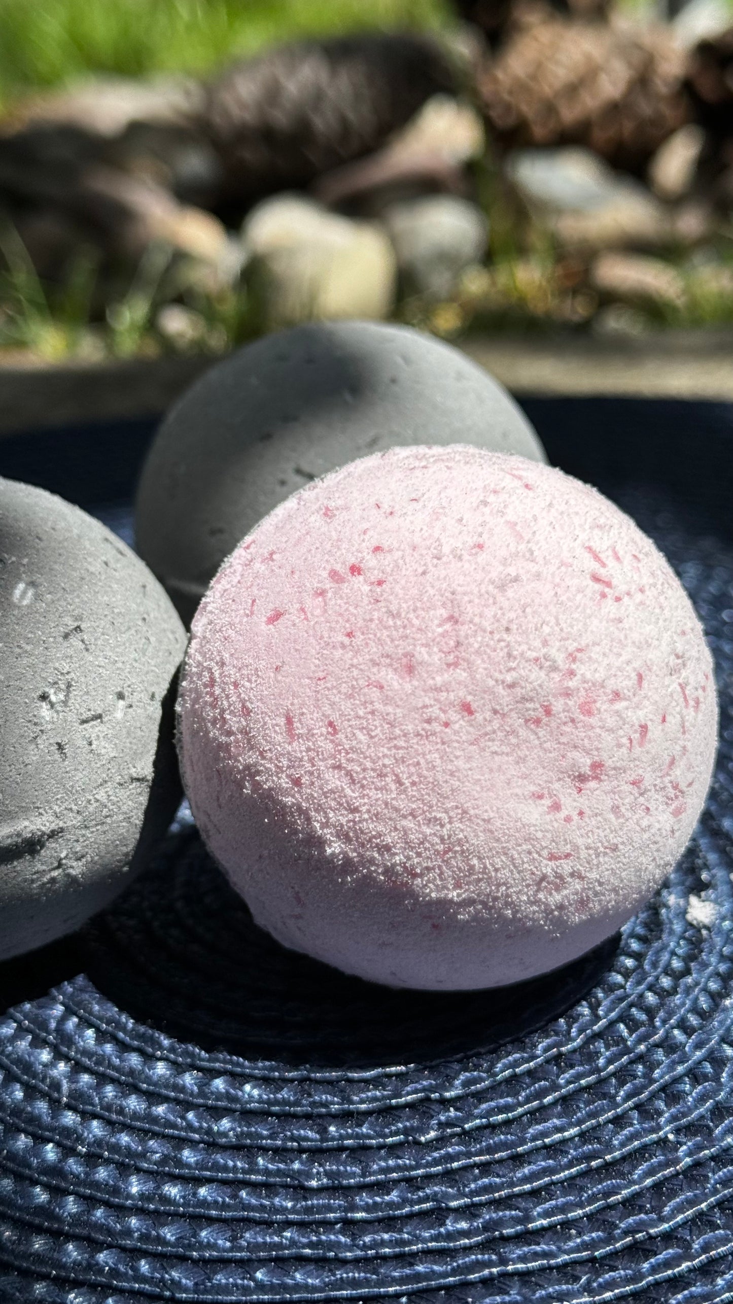 Bath bomb “Pink Ash”