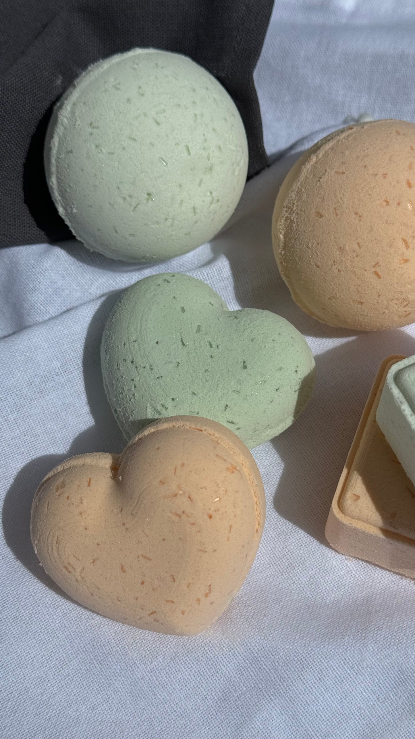 Bath bomb “HEART” Chakra’s collection